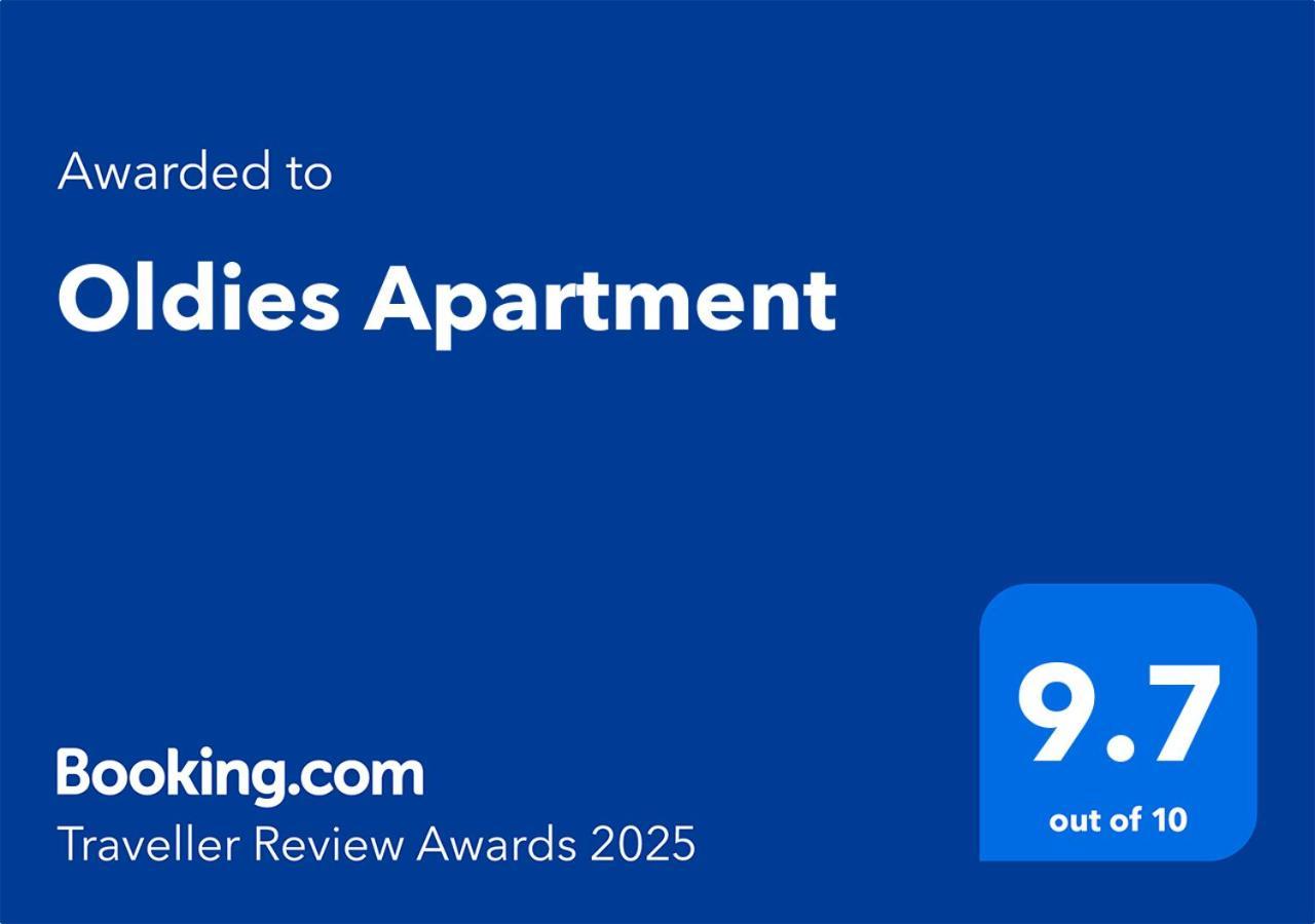 סיביו Oldies Apartment מראה חיצוני תמונה